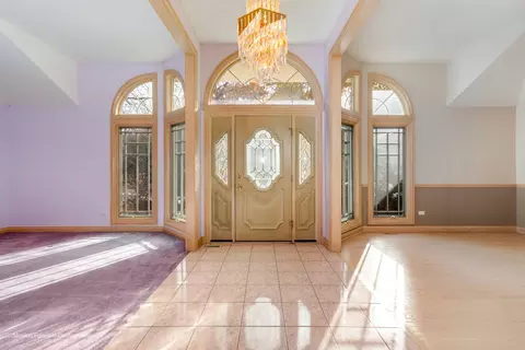 Entry Way - 9370 Cascade Cir, Burr Ridge, IL 60527 photo 2 of 2