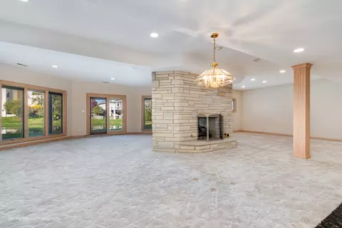 Living - 9370 Cascade Cir, Burr Ridge, IL 60527 photo 10 of 12