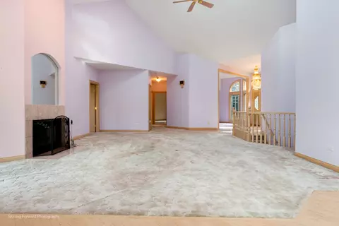 Living - 9370 Cascade Cir, Burr Ridge, IL 60527 photo 7 of 12
