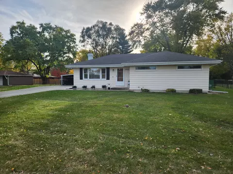 23311 W Peterson Dr, Plainfield, IL 60586