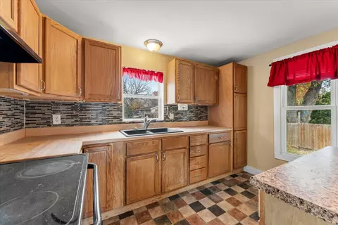 Kitchen - 205 E South St, Mansfield, IL 61854 photo 5 of 5