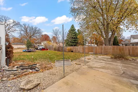 Exterior - 205 E South St, Mansfield, IL 61854 photo 5 of 9