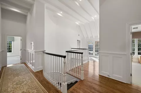 Entry Way - 677 Greenleaf Ave, Glencoe, IL 60022 photo 3 of 3