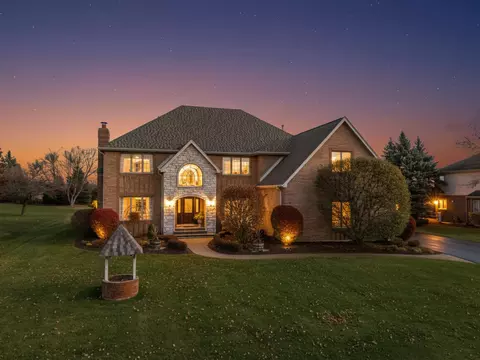 13459 Fox Hill Dr, Lemont, IL 60439