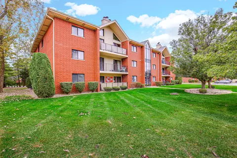 6601 Martin France Cir #2A, Tinley Park, IL 60477