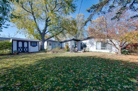Exterior - 2303 Fulle St, Rolling Meadows, IL 60008 photo 6 of 7