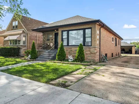 3434 W 71st Pl, Chicago, IL 60629
