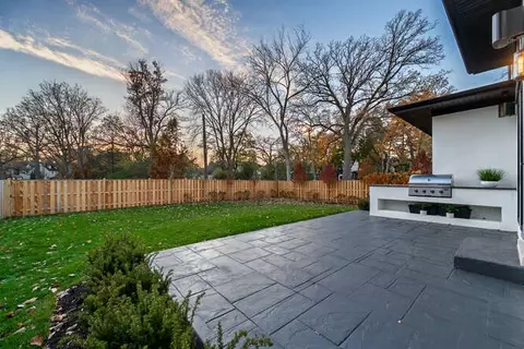 Exterior - Undisclosed, Glencoe, IL 60022 photo 2 of 3