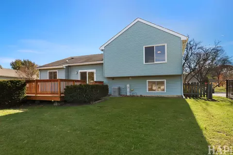 5518 W Chasefield Cir, Mchenry, IL 60050 photo 29