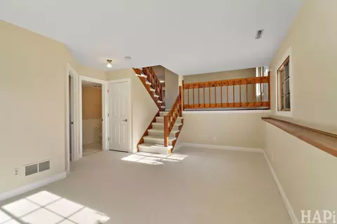 5518 W Chasefield Cir, Mchenry, IL 60050 photo 22
