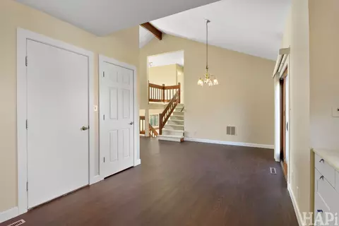 5518 W Chasefield Cir, Mchenry, IL 60050 photo 10
