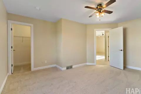 5518 W Chasefield Cir, Mchenry, IL 60050 photo 18