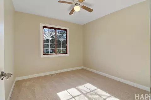 5518 W Chasefield Cir, Mchenry, IL 60050 photo 15