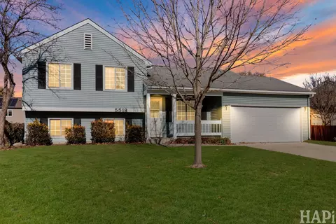 5518 W Chasefield Cir, Mchenry, IL 60050