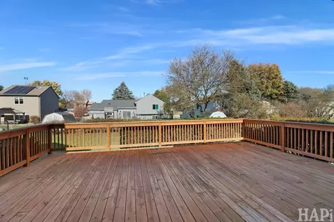 5518 W Chasefield Cir, Mchenry, IL 60050 photo 27