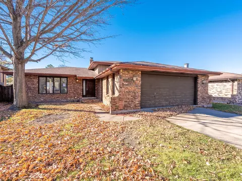 17922 State Line Ave, Lansing, IL 60438