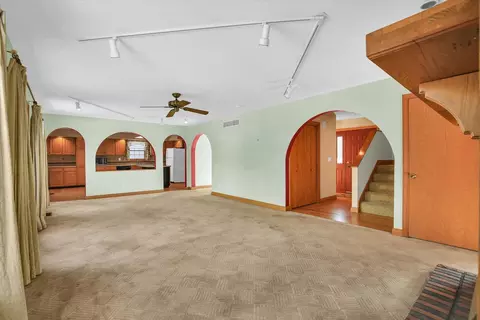 2002 O Donnell Dr, Champaign, IL 61821 photo 7