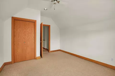 2002 O Donnell Dr, Champaign, IL 61821 photo 36