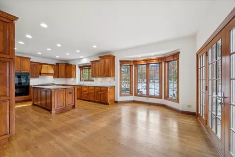 6450 Apache Dr, Indian Head Park, IL 60525 photo 14