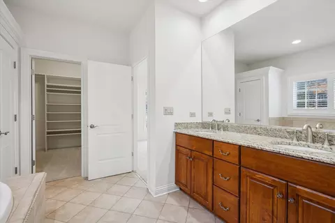 6450 Apache Dr, Indian Head Park, IL 60525 photo 19