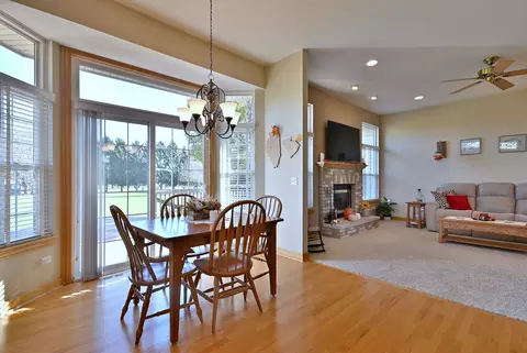 5906 Bison Ln, Johnsburg, IL 60051 photo 11