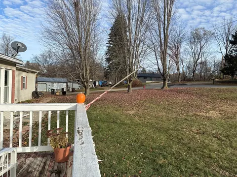 Exterior - 820 Dewhurst St, Mount Carroll, IL 61053 photo 4 of 9
