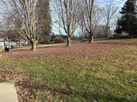 Exterior - 820 Dewhurst St, Mount Carroll, IL 61053 photo 5 of 9