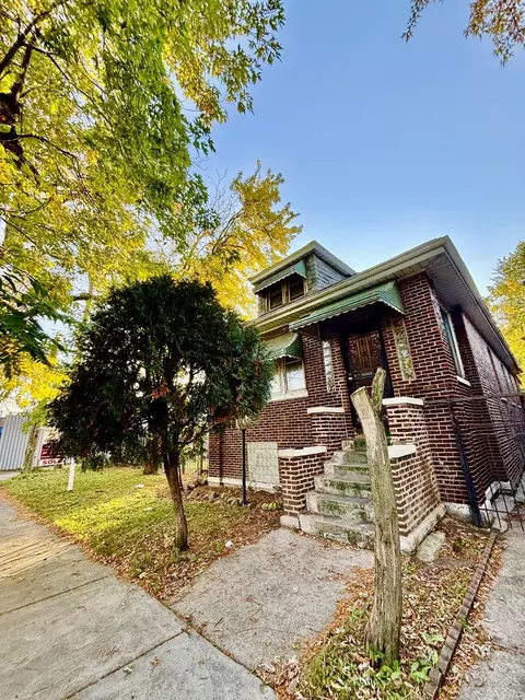 814 S Kilbourn Ave, Chicago, IL 60624