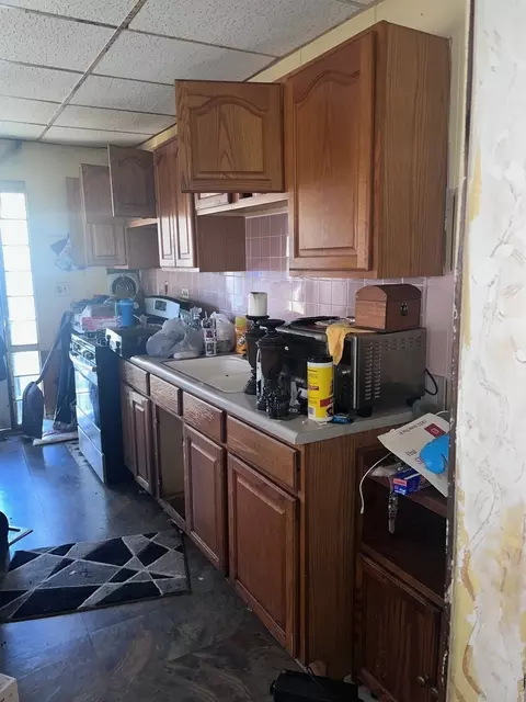 15433 Crocket Ln, Markham, IL 60428 photo 2