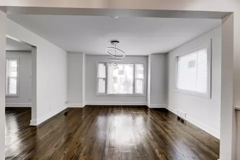 Living - 3336 178th St, Lansing, IL 60438 photo 2 of 3