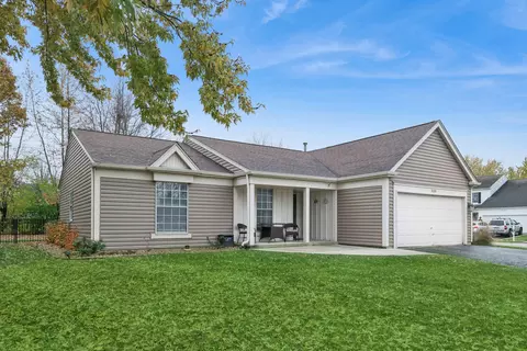 3130 Eugene Ln, Aurora, IL 60504