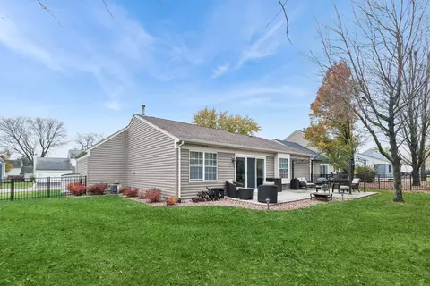 Exterior - 3130 Eugene Ln, Aurora, IL 60504 photo 3 of 4