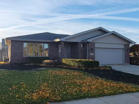 2872 Joela Dr, New Lenox, IL 60451
