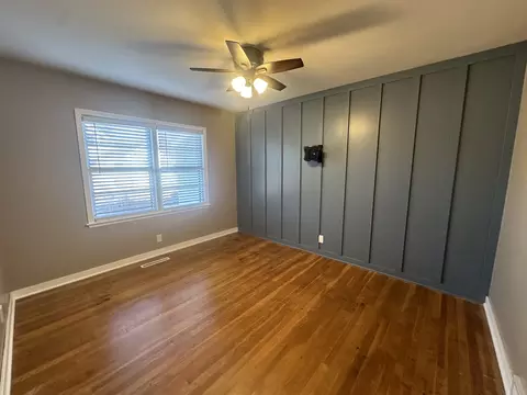 Living - 412 E Main St, Morrison, IL 61270 photo 4 of 4