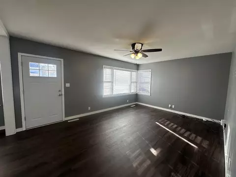 Living - 412 E Main St, Morrison, IL 61270 photo 2 of 4