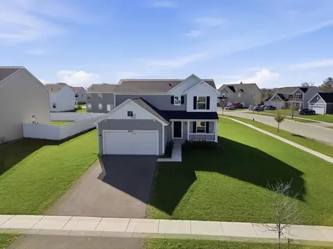View/Area - 949 Hyte St, Plano, IL 60545 photo 1 of 11