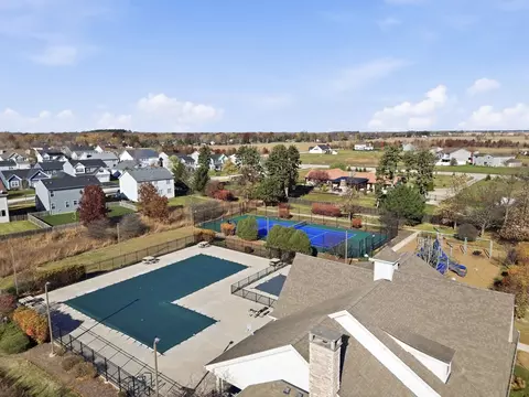 View/Area - 949 Hyte St, Plano, IL 60545 photo 10 of 11