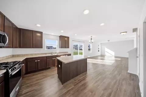 Kitchen - 949 Hyte St, Plano, IL 60545 photo 3 of 5