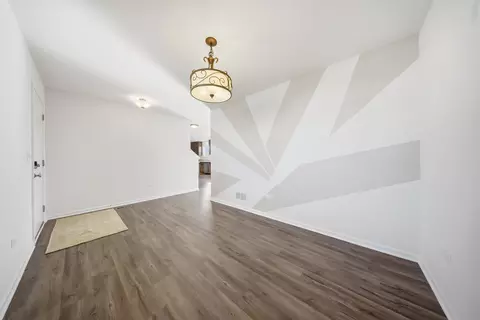 Entry Way - 949 Hyte St, Plano, IL 60545 photo 1 of 2