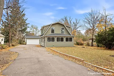 37925 N Lake Vista Ter, Spring Grove, IL 60081