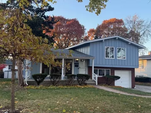 1712 Taylor St, Joliet, IL 60435