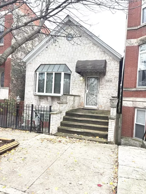 3438 S Wallace St, Chicago, IL 60616