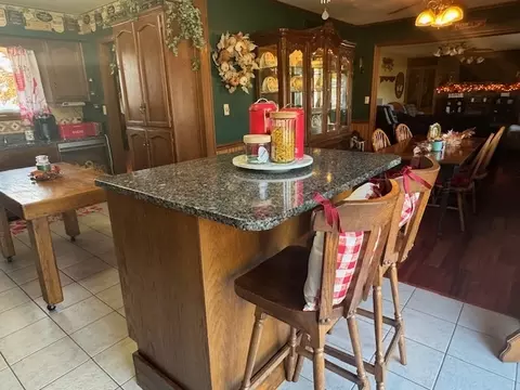 21 Colonial Dr, Clinton, IL 61727 photo 20