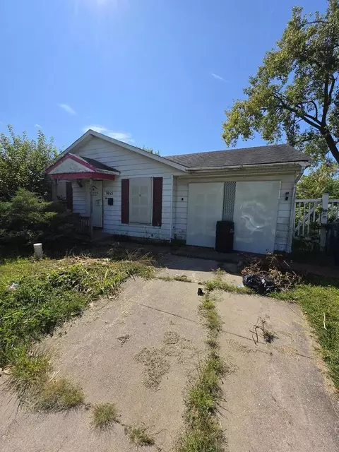 1453 Park Ln, Ford Heights, IL 60411
