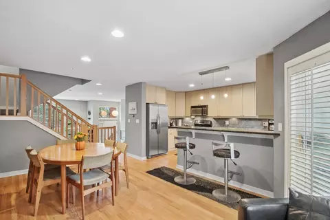 648 1st Ave, Des Plaines, IL 60016 photo 7