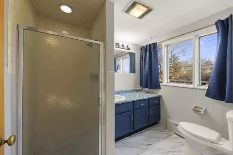 Bath - 175 S Harrison Ave, Aurora, IL 60506 photo 2 of 3