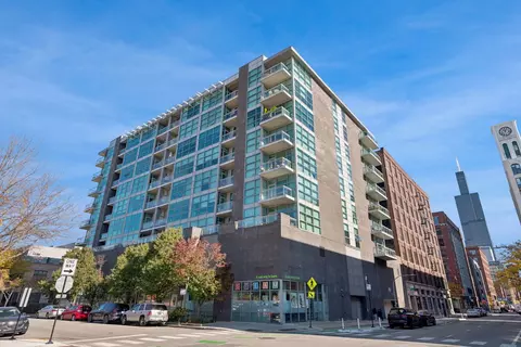 225 S Sangamon St #808, Chicago, IL 60607
