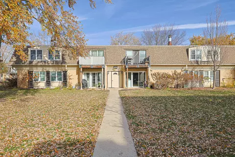 Exterior - 1111 Pleasant Run Dr #911, Wheeling, IL 60090 photo 2 of 7