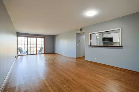 Living - 1111 Pleasant Run Dr #911, Wheeling, IL 60090 photo 1 of 5