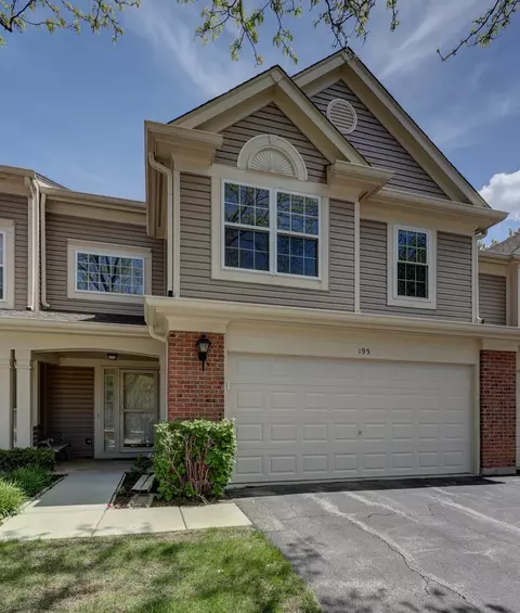 195 Island Ct #195, Schaumburg, IL 60193